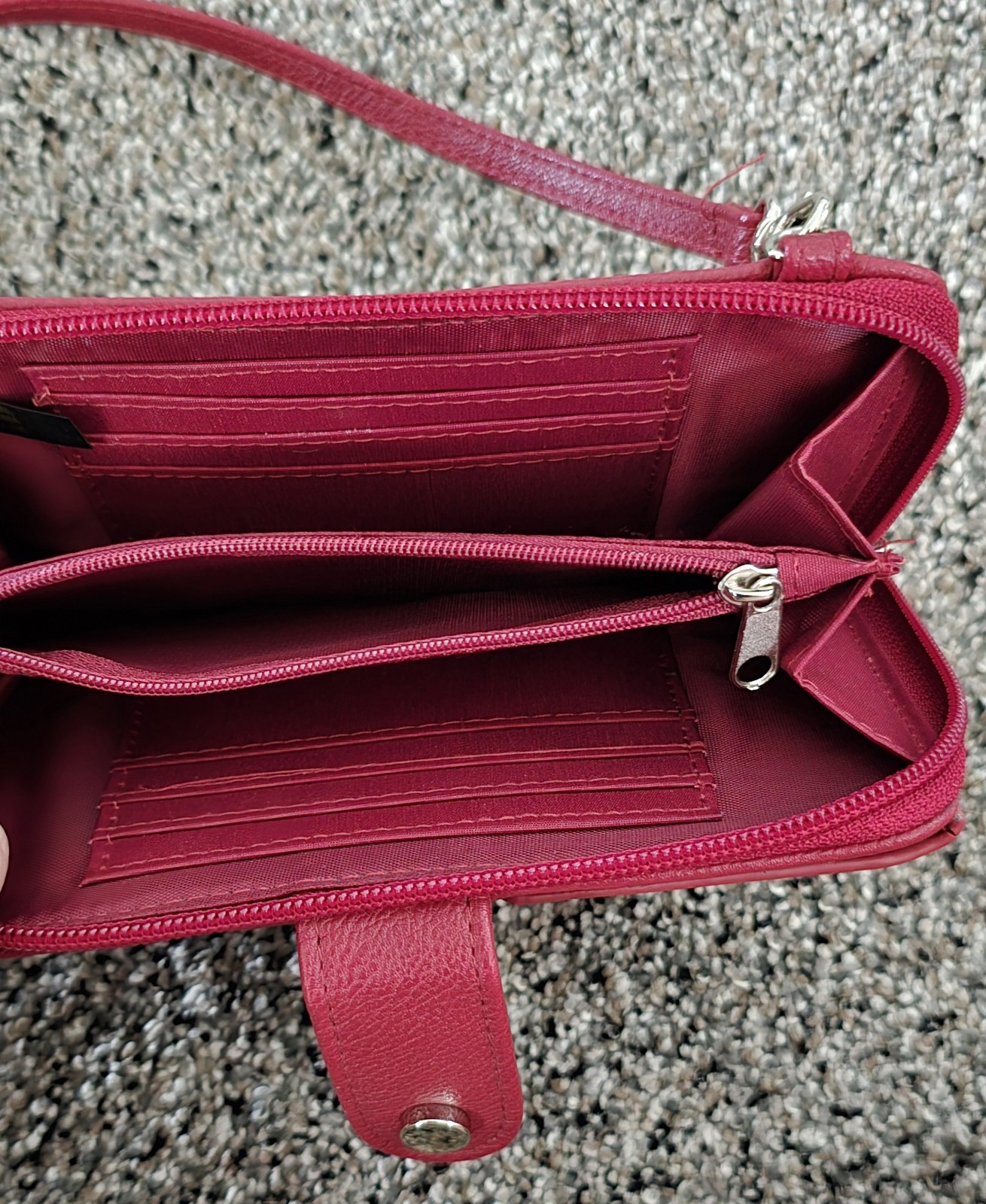 Cherry Red Crossbody Wallet Phone Pouch Wristlet Holds Essentials #64100 – EUC