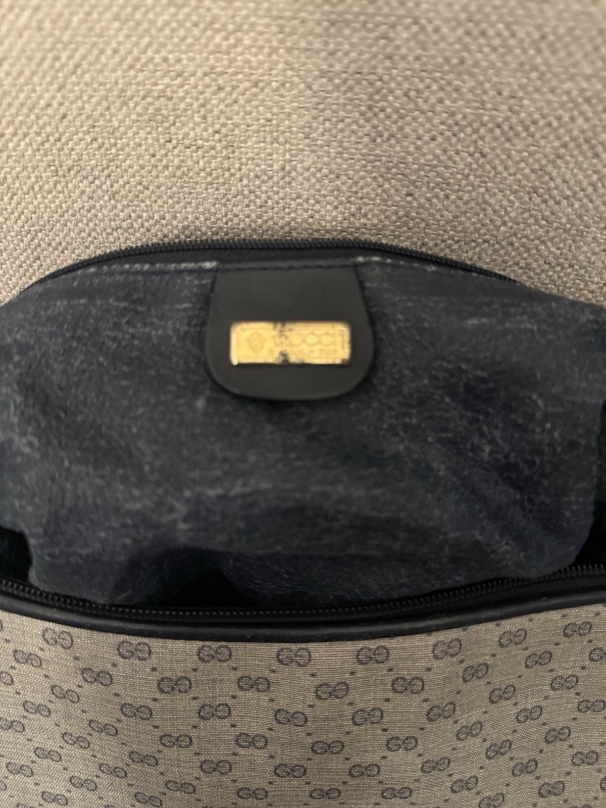 Vintage Authentic Gucci navy blue micro GG supreme coated canvas shoulder!!!