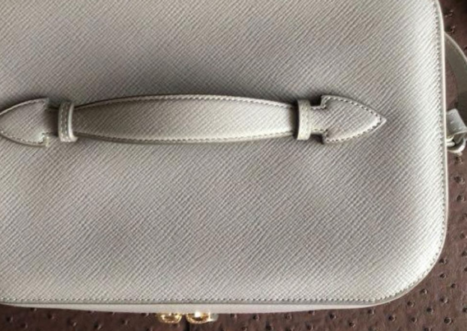 Smythson Greige Vanity Case Vanity Bag Interior Made in Spain Used From JAPAN