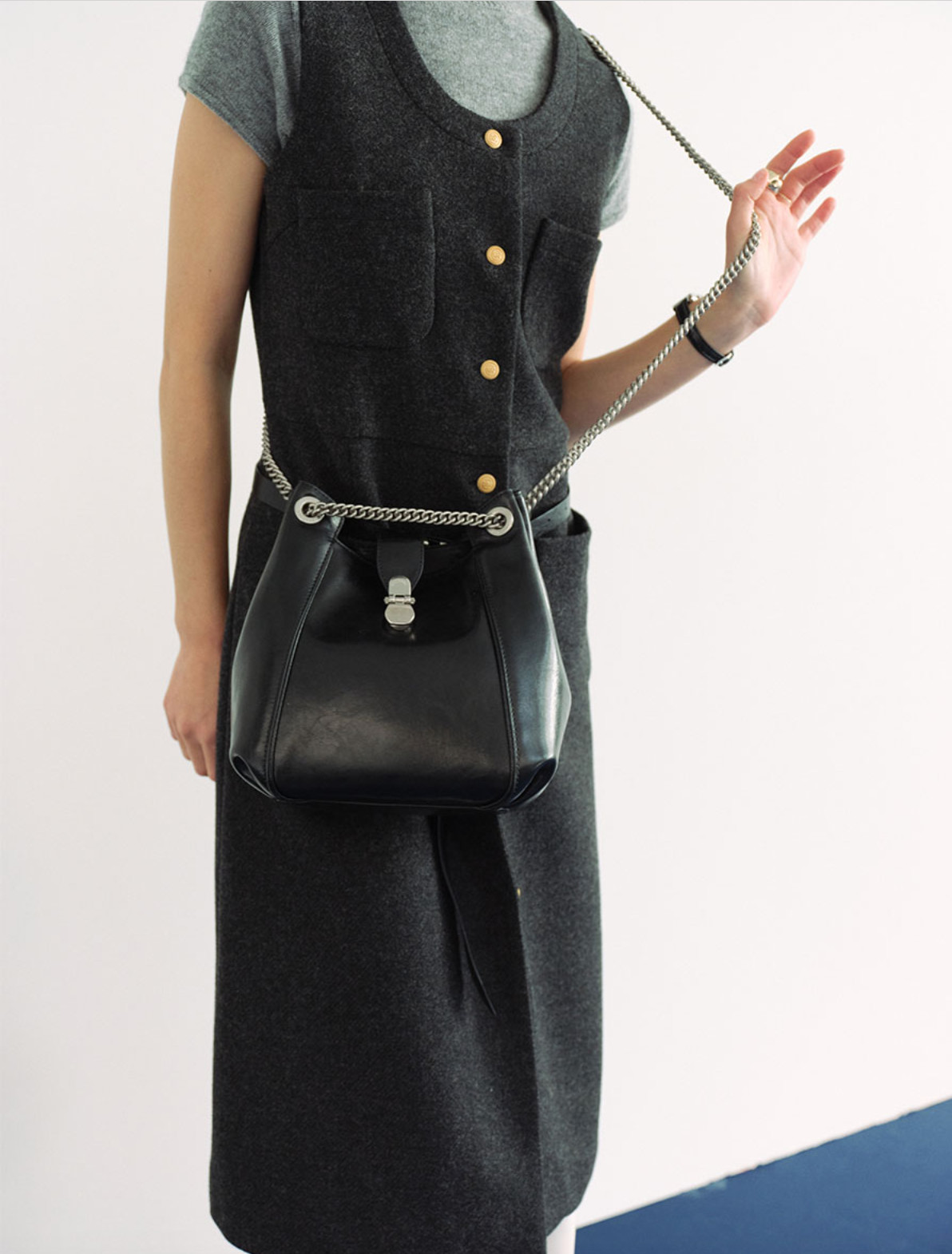 Loeuvre Sac de Sortie Bucket Large_Black