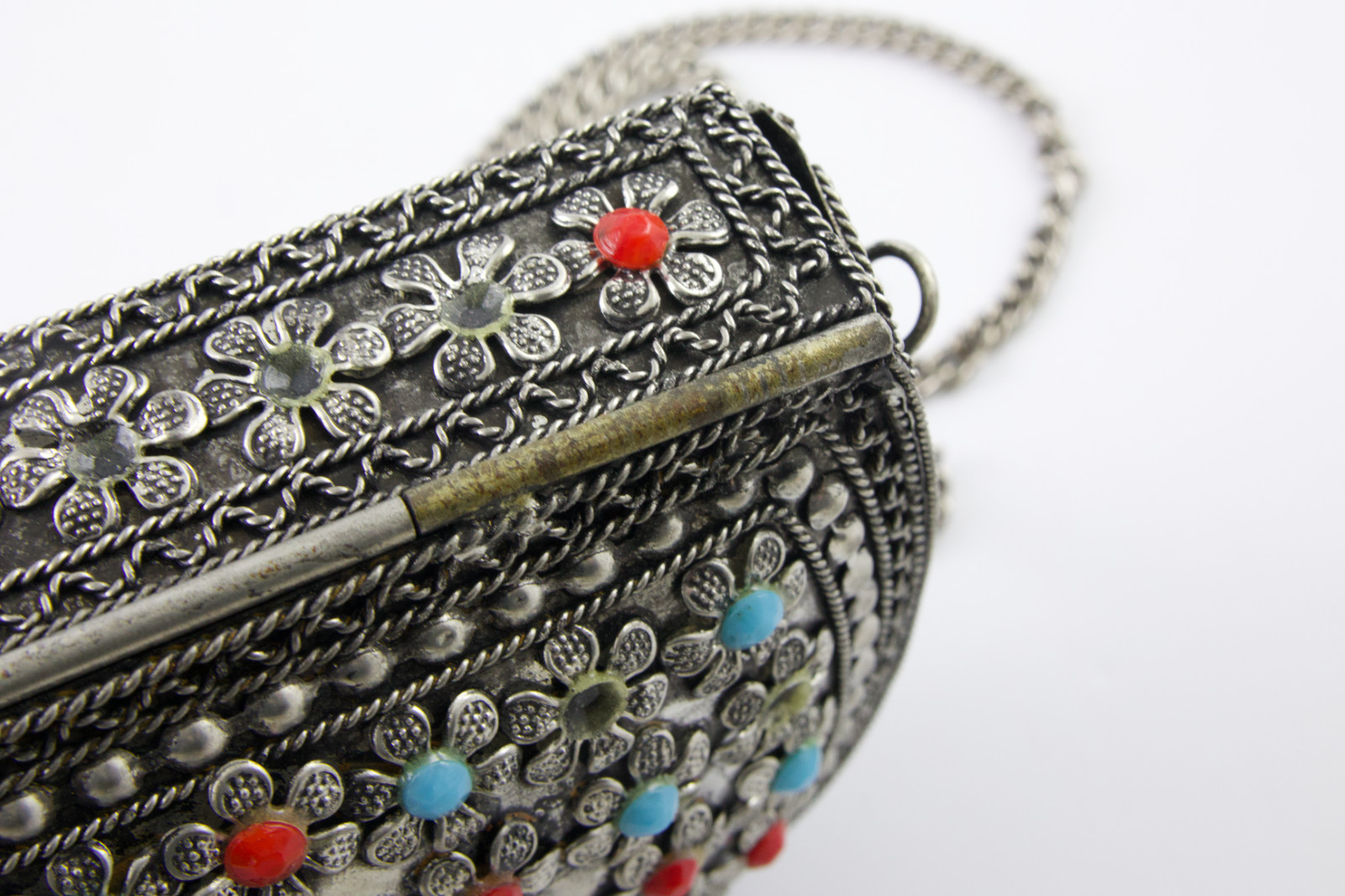 Sajai India Silver Tone Metal Floral Scroll Beaded Crossbody Purse For Repair