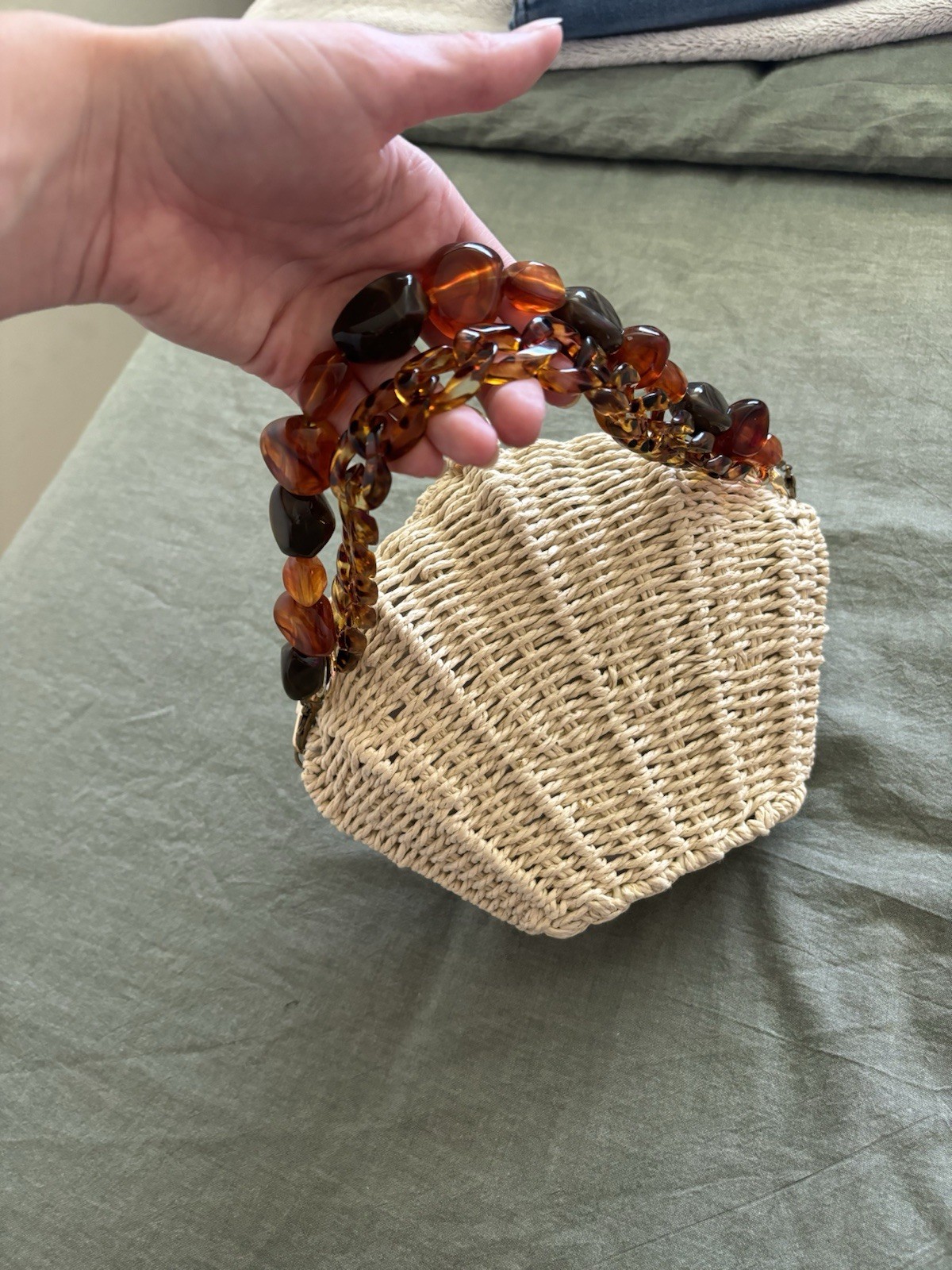 Wicker shell Bag With Beaded Straps