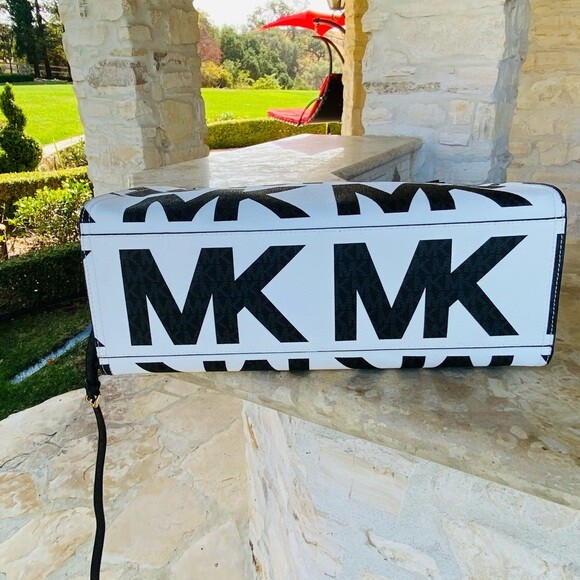 Michael Kors Kenly Large Graphic MK Signature Tote Wallet Options Gift New Purse