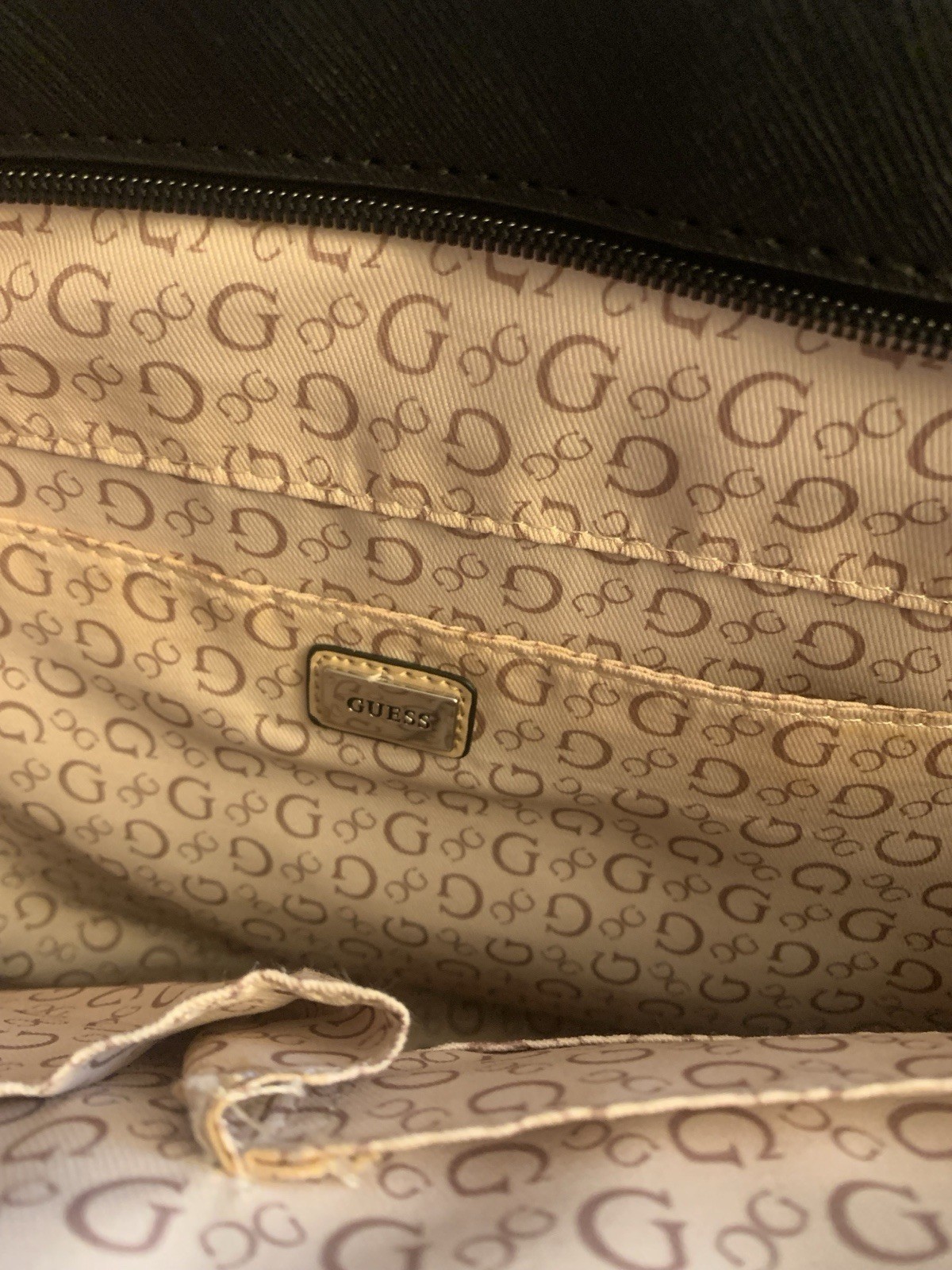 GUESS Los Angeles Tote Bag with Matching Pouch Black