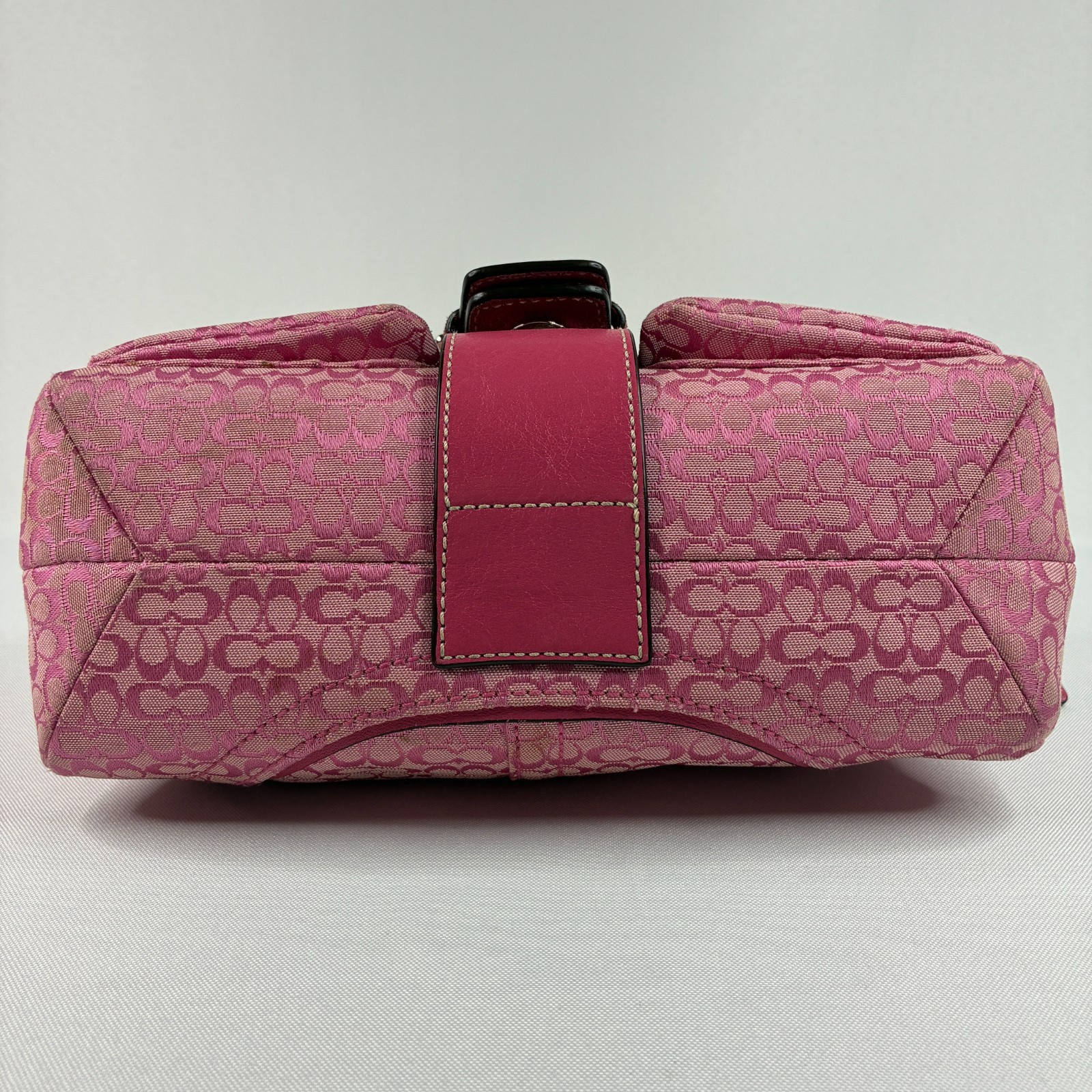 Vintage Coach Pink Soho Signature Shoulder Bag A05U 1444 Purse Hobo Buckles Y2K