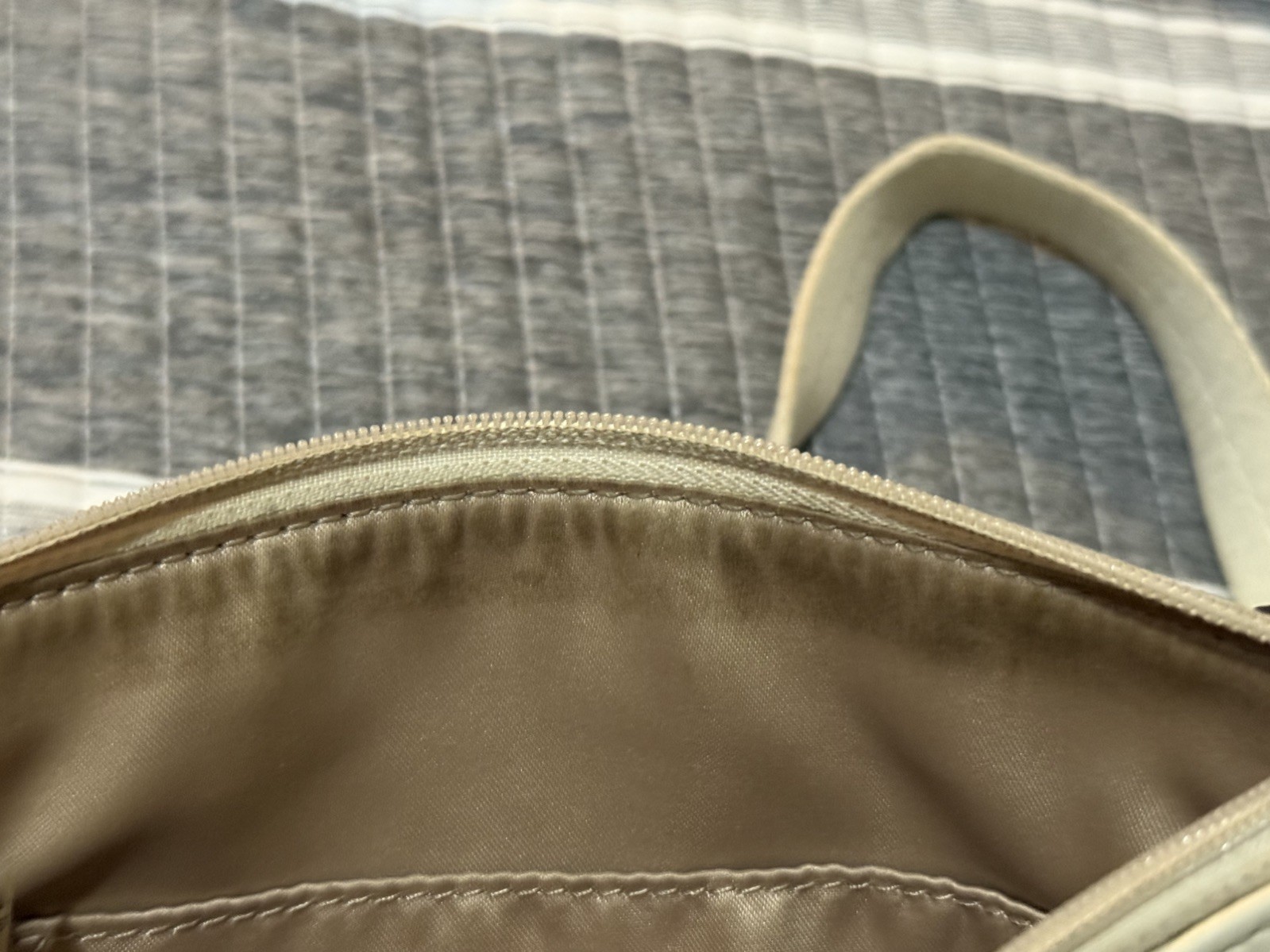 Coach Park Pebbled Leather Swingpack Small Crossbody Bag