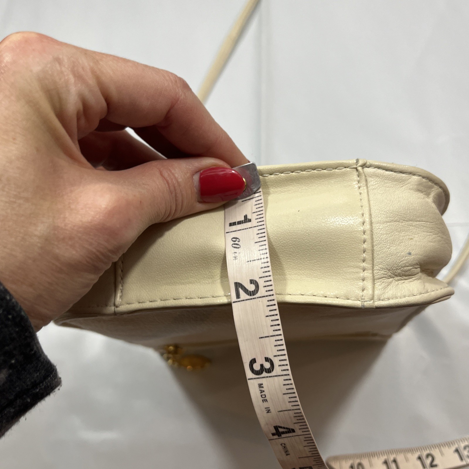 Field Manor Cream White LEATHER Purse Evening Bag Flap Magnet Closure Dressy Bag