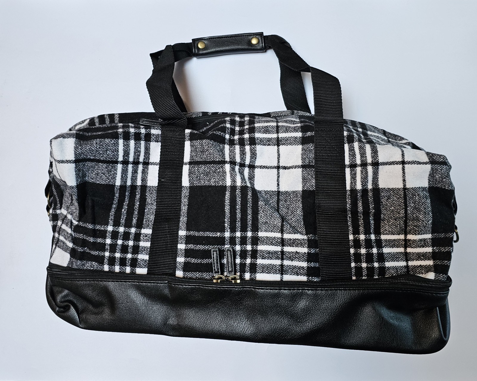 DSW Exclusive Black & White Plaid Weekender Bag Travel Carry On Bag