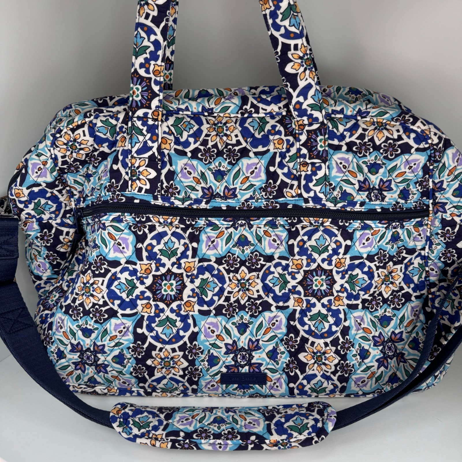 Vera Bradley Medium 18″ Travel Duffel Bag In Lisbon Medallion Carry On Active