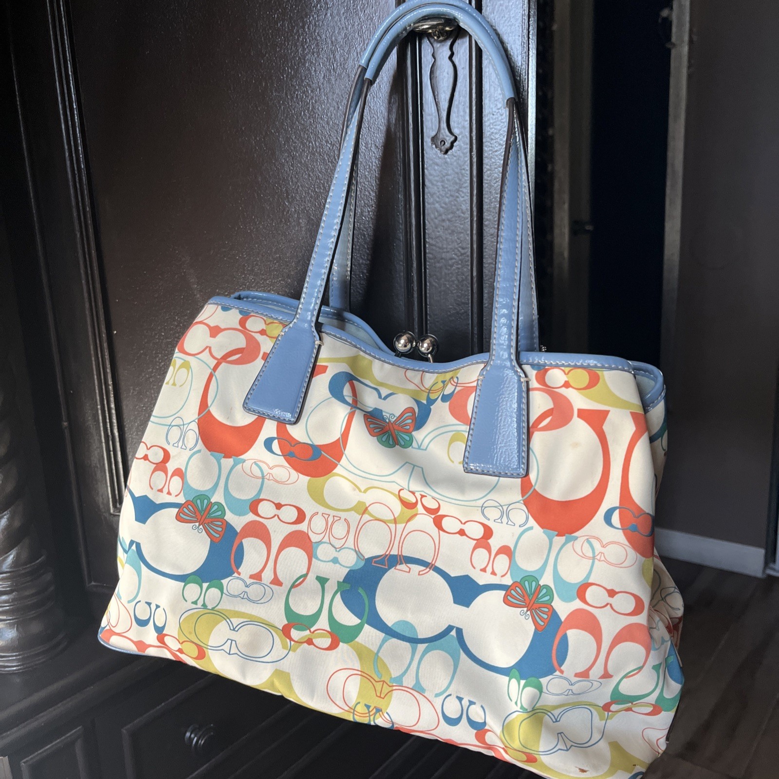 COACH SIGNATURE LOGO SIS OPTIC PRINT Optic Signature Butterfly Tote Bag