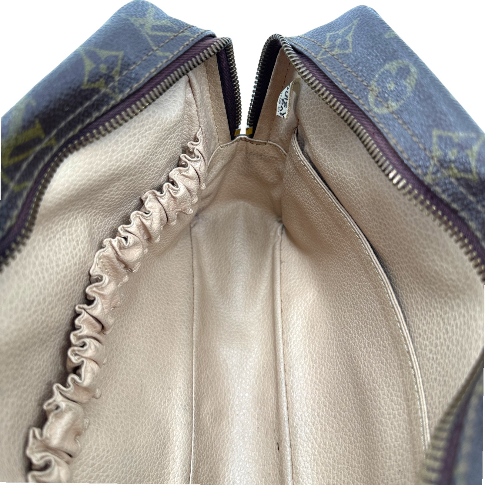 LOUIS VUITTON Trousse Toilette 28 Monogram Canvas Vintage Pouch M47522