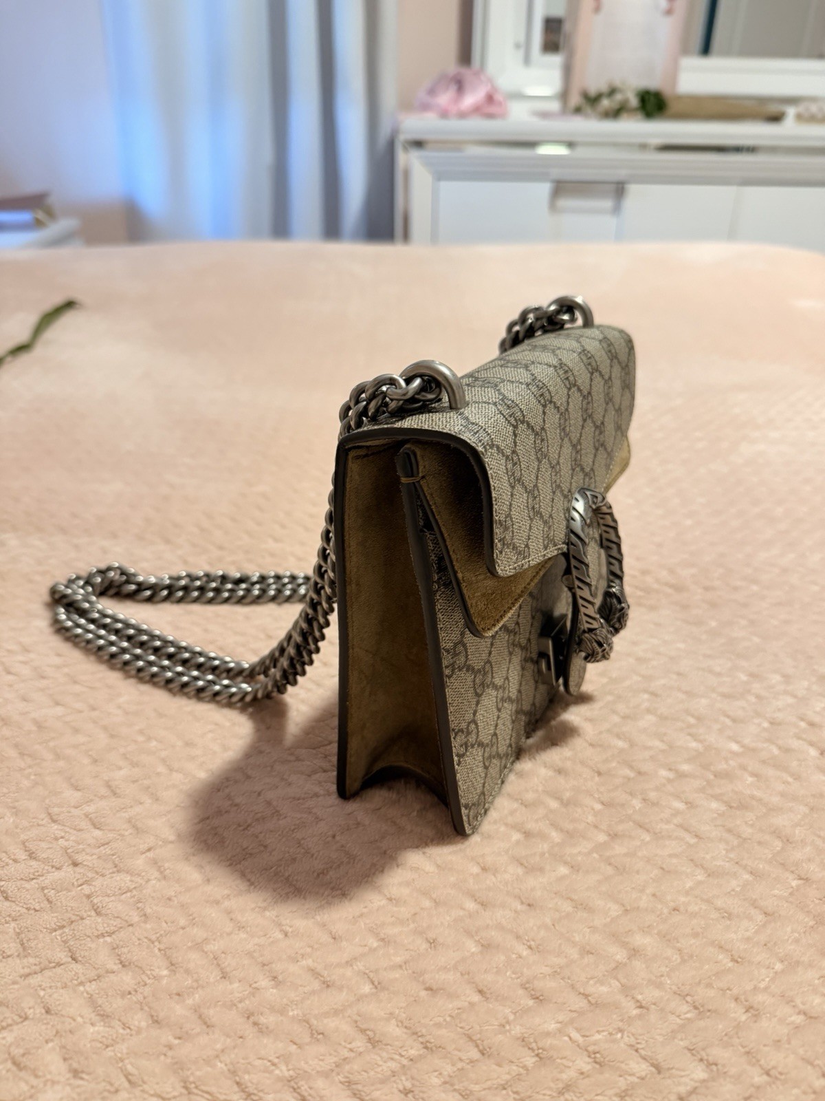Gucci Dionysus GG Small Beige Shoulder Bag Silver Chain Push Lock Box