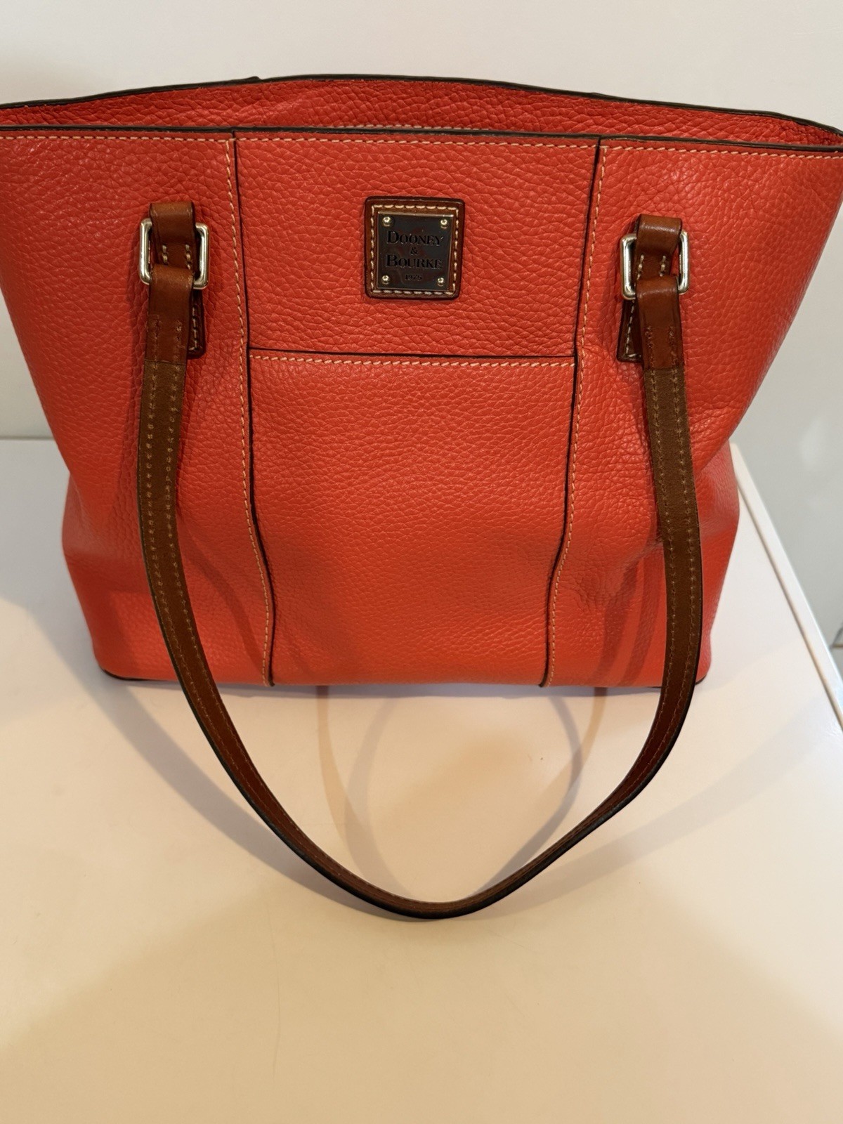 Dooney & Bourke Women’s Medium Orange Pebbled Tote Brown Handles Zip w Dust Bag
