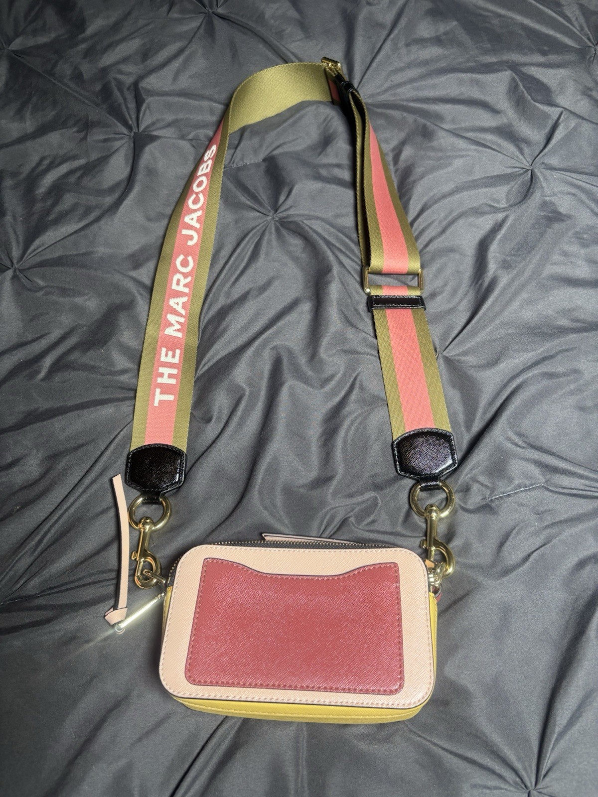 Marc Jacobs Small Colorblock Crossbody Bag Beige Pink Logo Strap Zip Gold