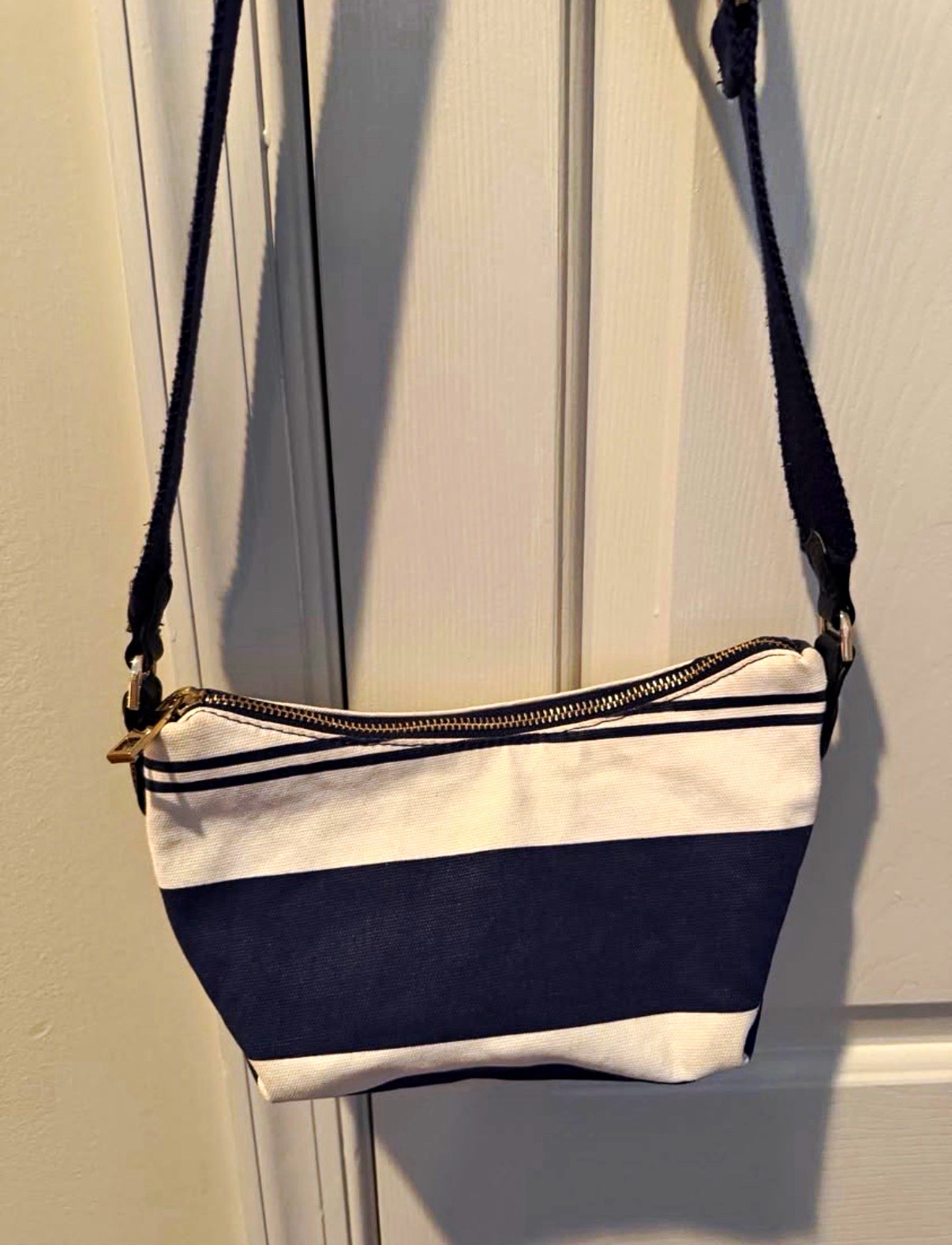 A New Day Navy & White Striped Shoulder Bag Zip Closure Adjustable Strap