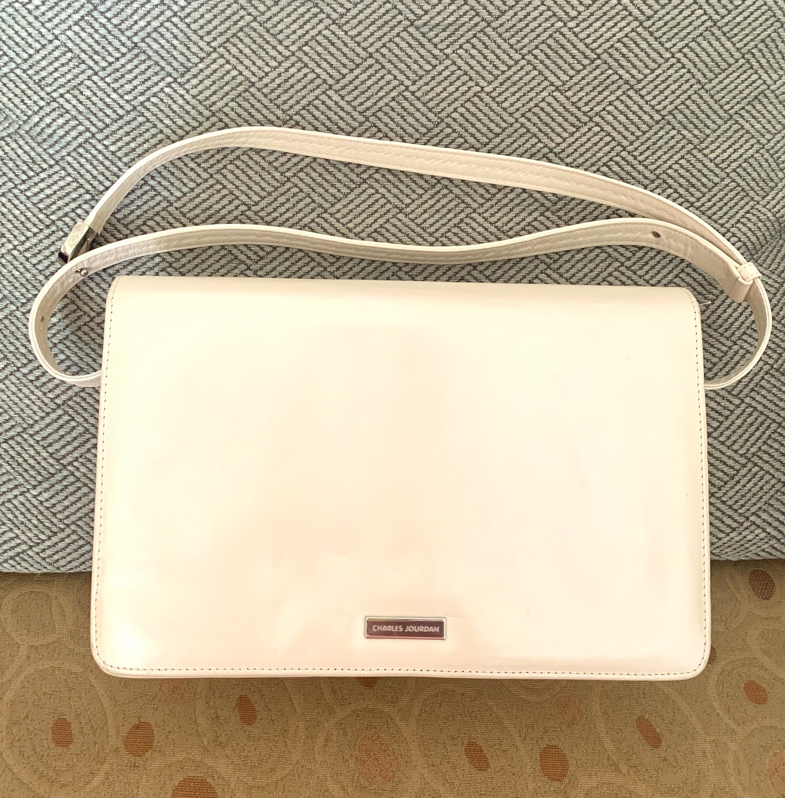 VTG CHARLES JOURDAN FRANCE PEARLY OFF WHITE LEATHER EVENING HAND BAG