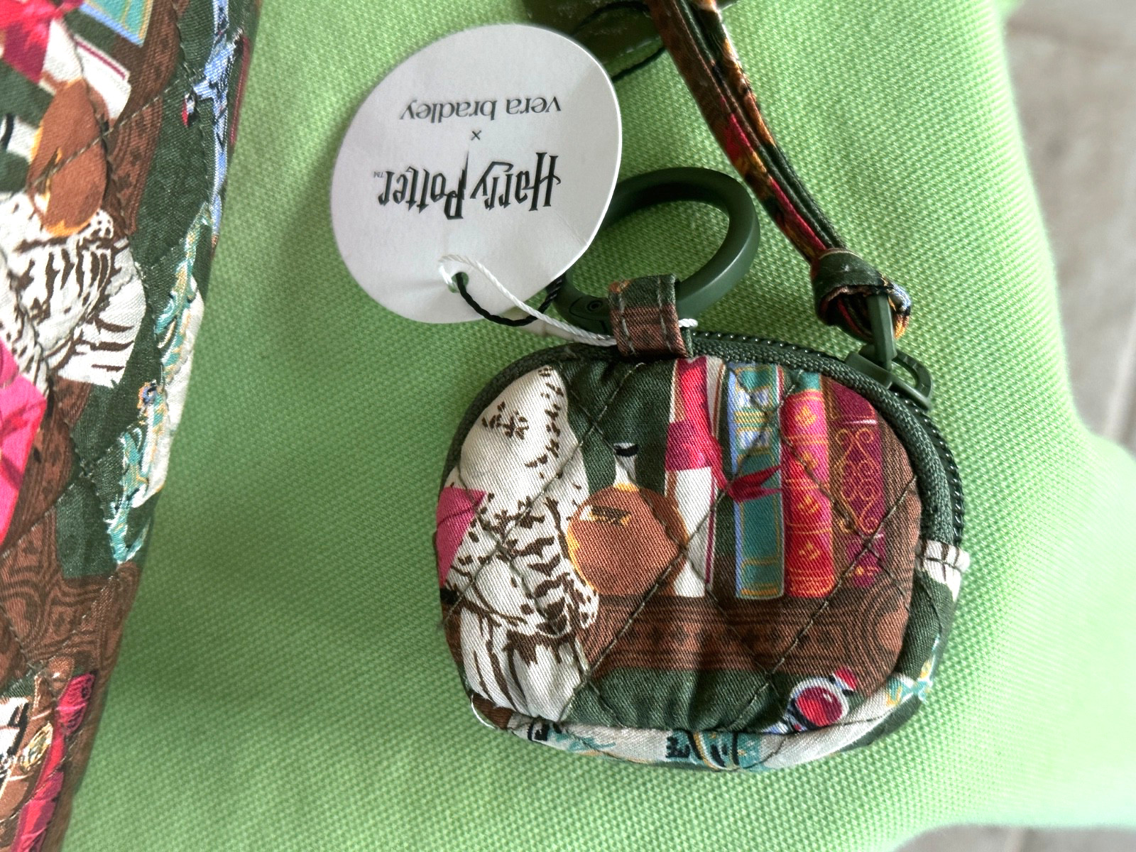 VERA BRADLEY HARRY POTTER BANCROFT BACKPACK + BAG CHARM:NWT HOGWARTS LIBRARY