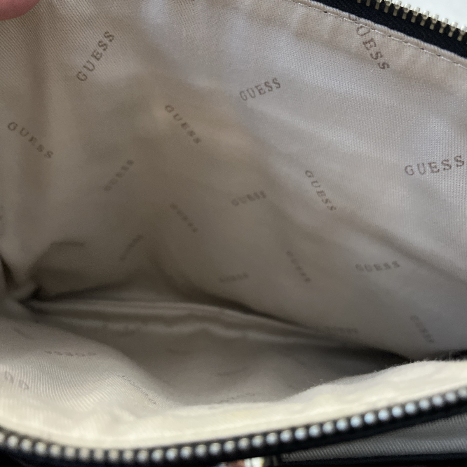 Guess Womans Shoulder Bag Black Geometric Medium Polyester Cotton Zip Adjustable