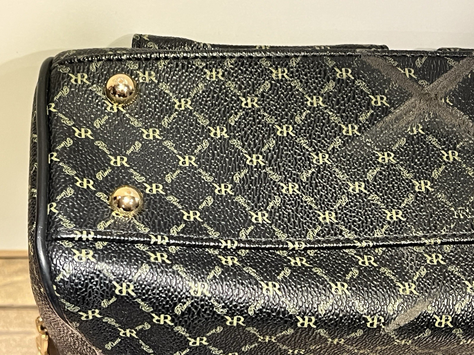 Rioni Moda Italia Signature Leather Satchel Handbag Purse Black Monogram (Read)