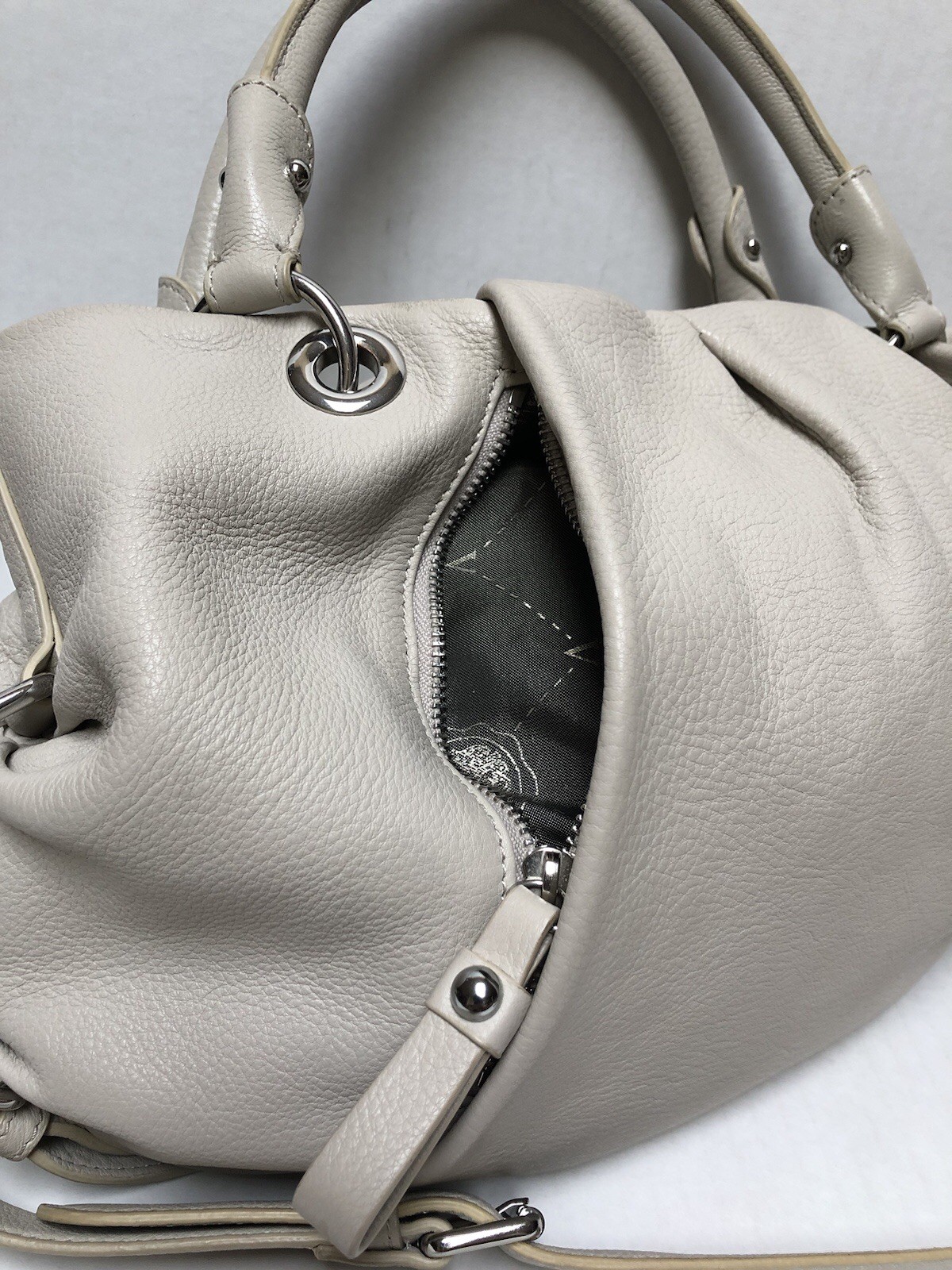 VINCE CAMUTO Pebbled Leather Large Crossbody/Satchel Dove Gray ~ EUC! CLEAN!