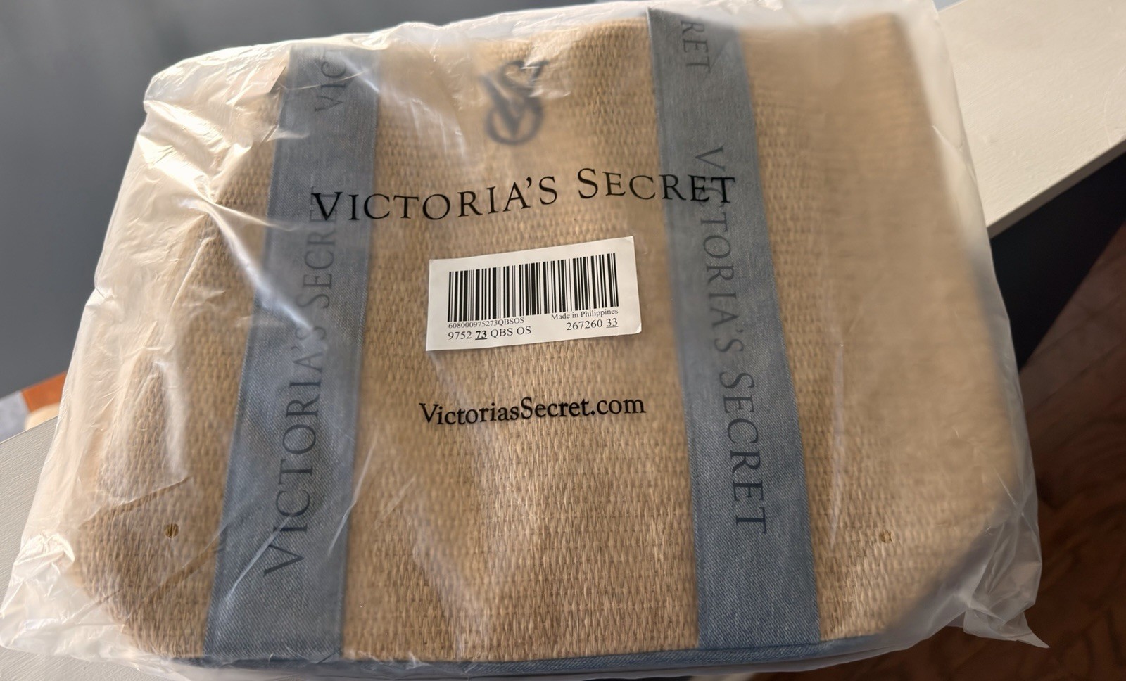 Victoria’s Secret Women’s Tan Straw Tote Blue Logo Strap Double Handles w/ Bag