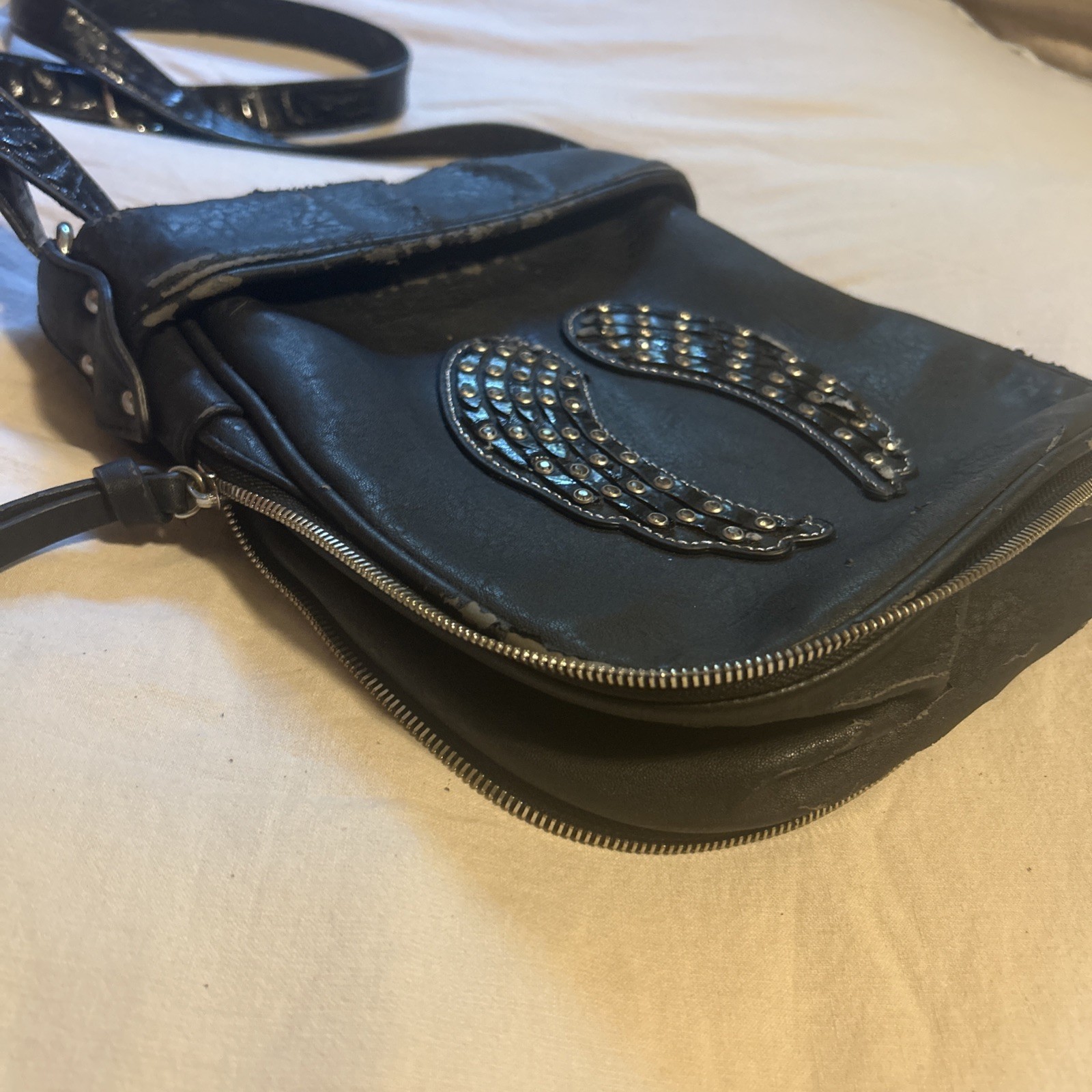 DISTRESSED Miss Me Crossbody Expand Adjust Faux Leather Angel Wing Black Bag
