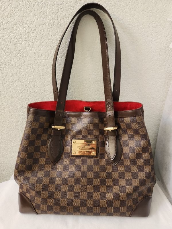 Louis Vuitton Damier Ebene Hampstead MM shoulder bag