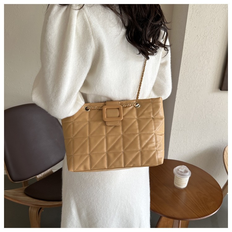 Women’s Trendy Chic Rhombus Chain Shoulder Bag Quilted Evening Handbag