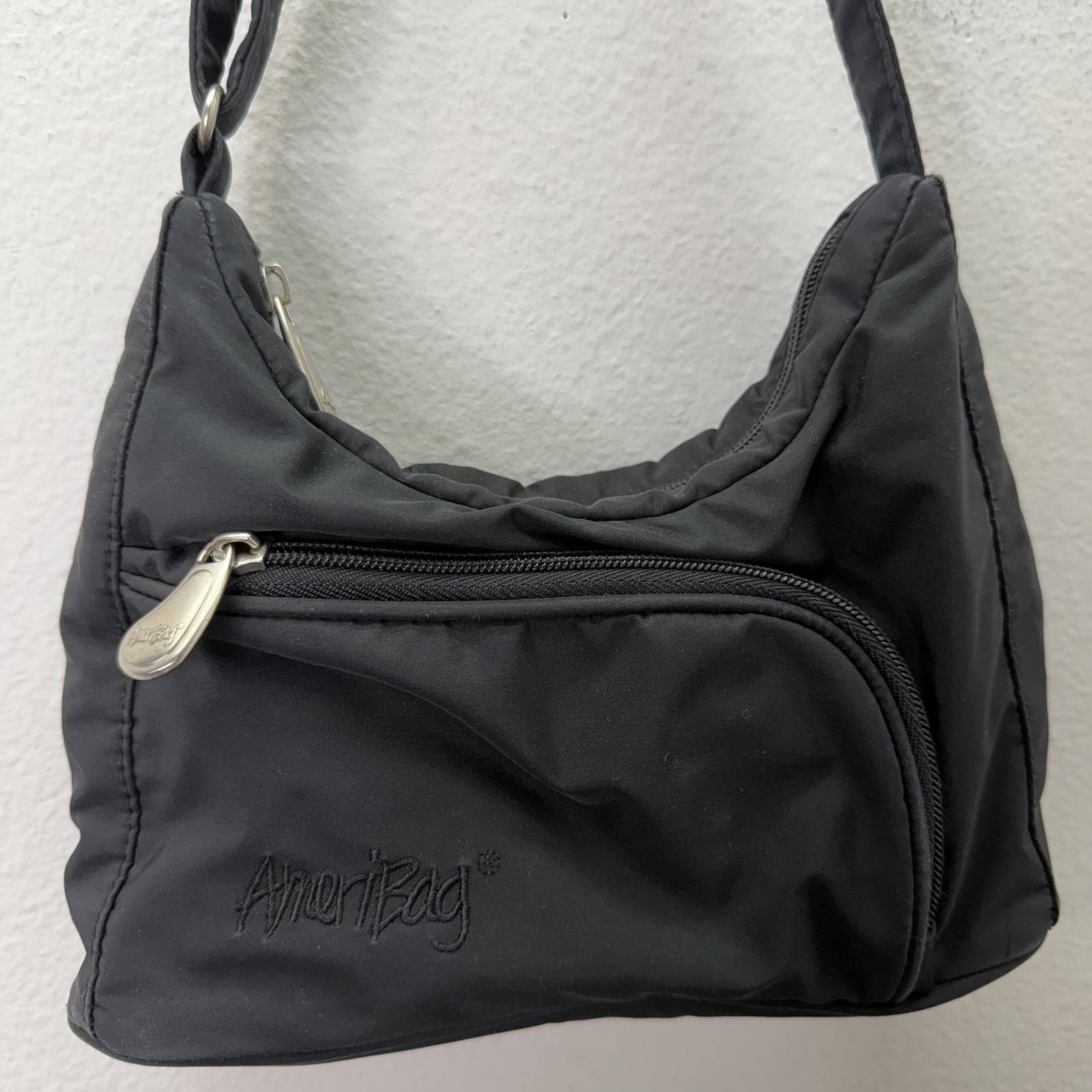 Ameribag Healthy Back Bag Black Shoulder Strap Outdoors Water Resistant