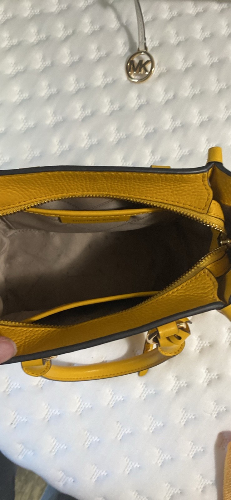 michael kors handbag large used buy now