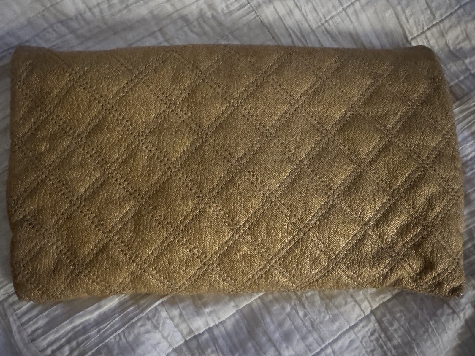 Marc Jacobs Authentic Eugene Gold Chain Handbag Clutch RARE retails $495