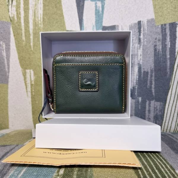 Dooney & Bourke Florentine Small Zip Around Wallet In Ivy Green