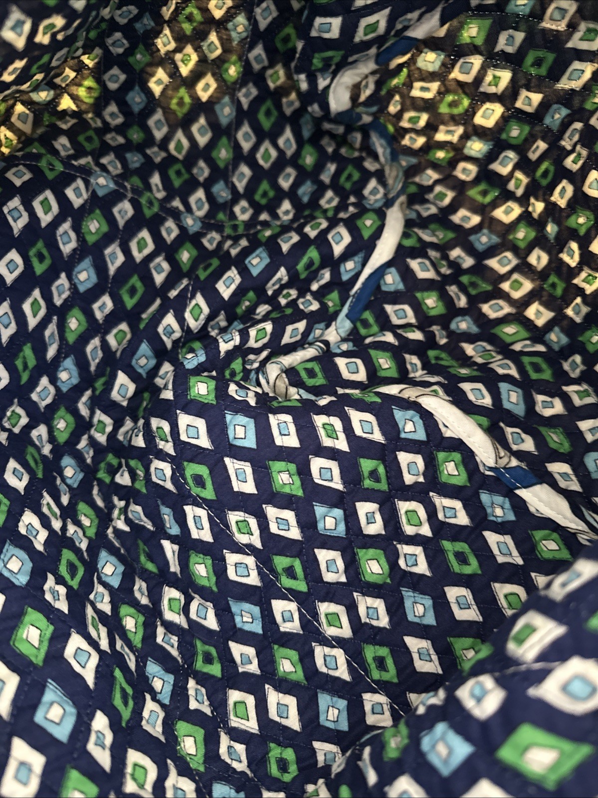 VERA BRADLEY Large Size Duffel Bag 22x12x12 Mediterranean White RETIRED