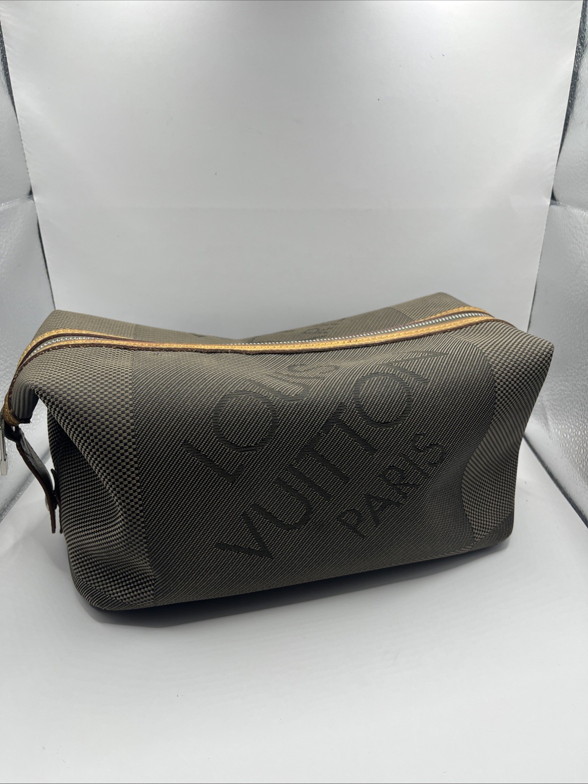 Louis Vuitton Damier Jean Truth Albatross Pouch M93089 Khaki Canvas