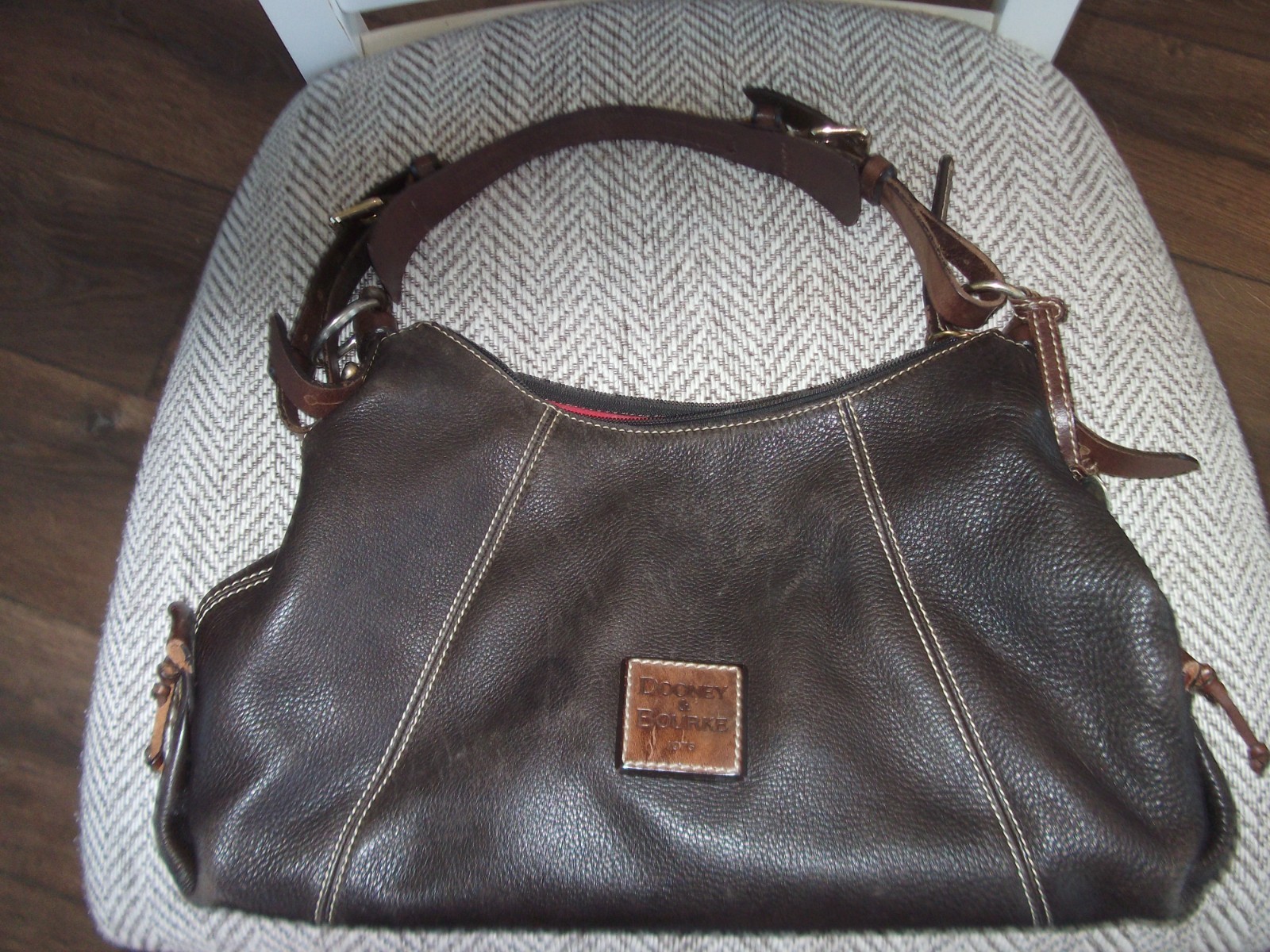 DOONEY & BOURKE THICK BROWN LEATHER MEDIUM Shoulder Bag W/STORAGE BAG