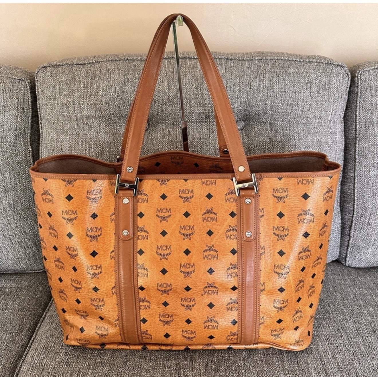 MCM Brown Visetos Monogram Large Tote Bag Zip Closure w/ Pouch Silver Hardware