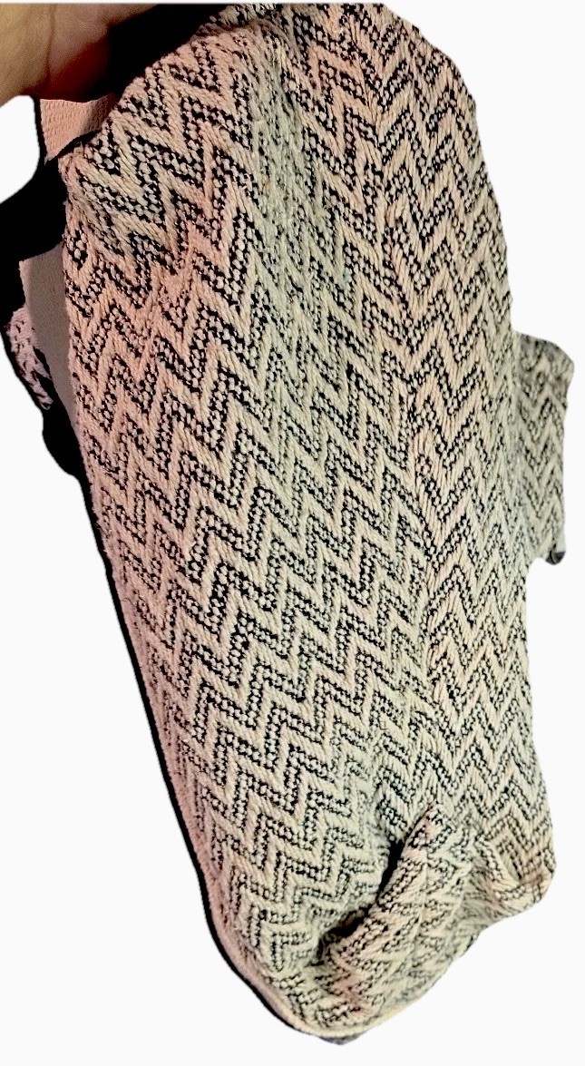 No Boundaries Woven Beach Tote Aztec Chevron Boho Woven Cotton Shoulder Used