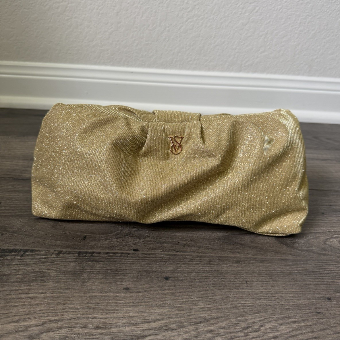 Victoria’s Secret Gold Metallic Glitter Logo Accent Zip Clutch Wristlet Lined