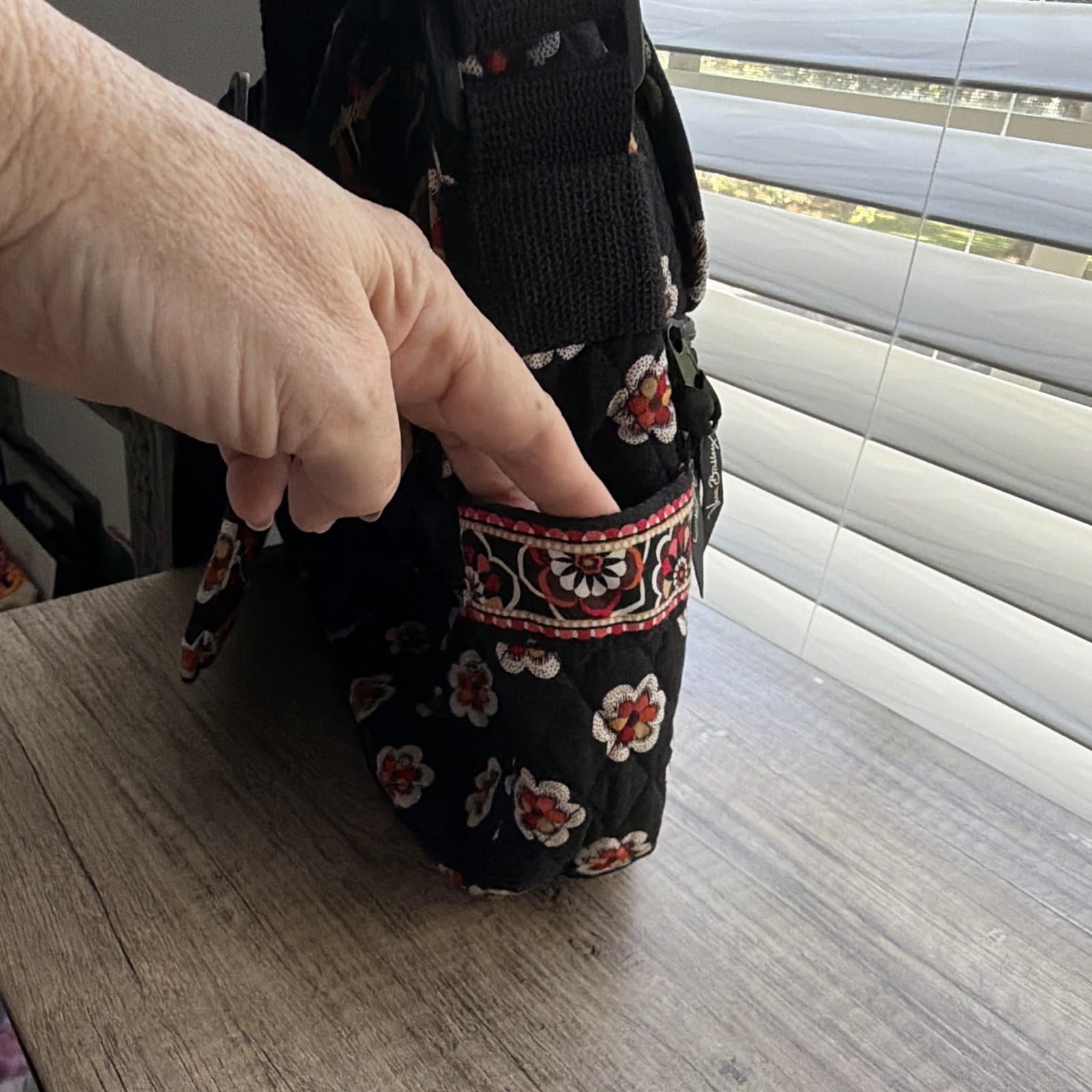 Vera Bradley Retired Piroutte Messenger Shoulder Bag Black Floral