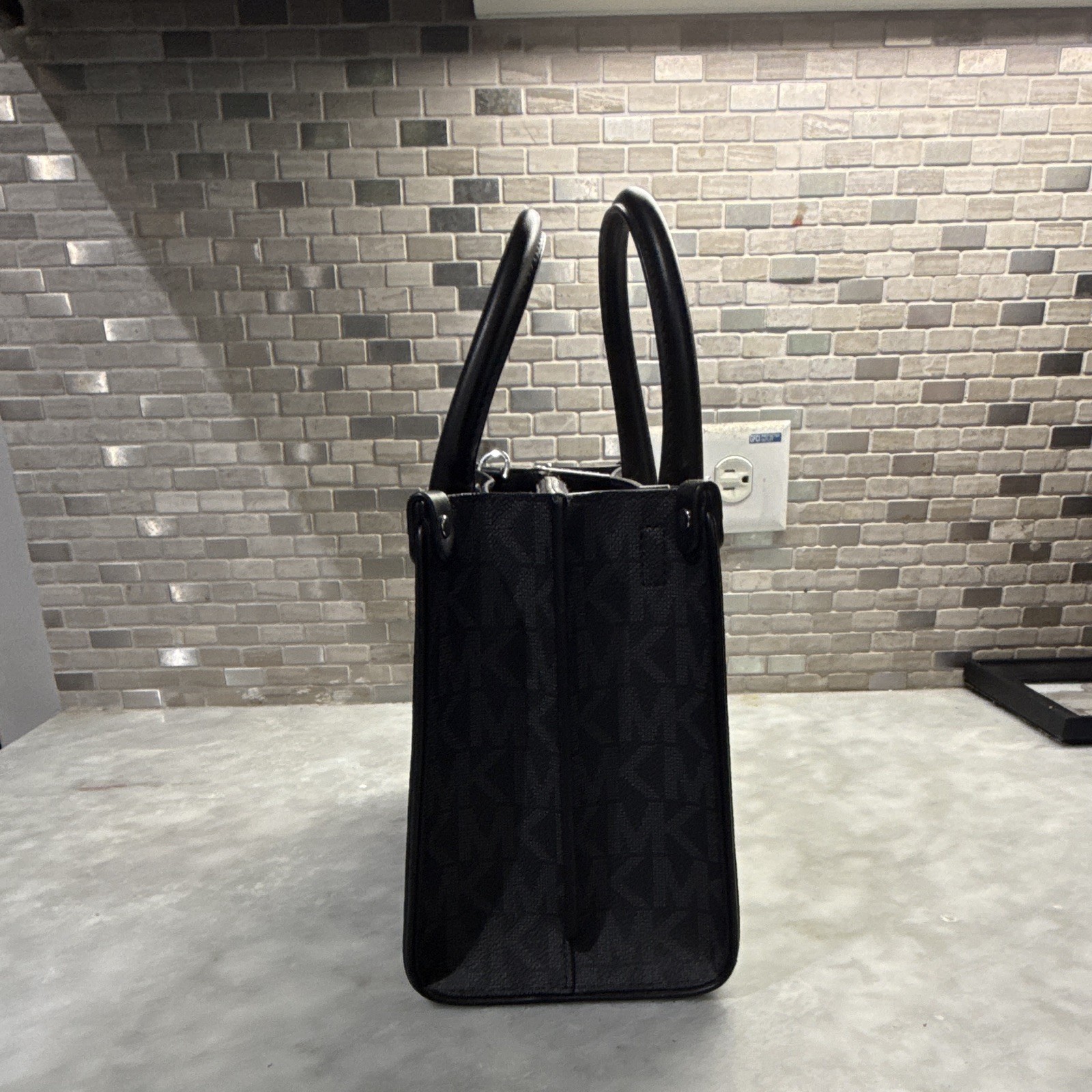 Michael Kors Black MK Signature Satchel Top Handle Zip Bag Detachable Strap