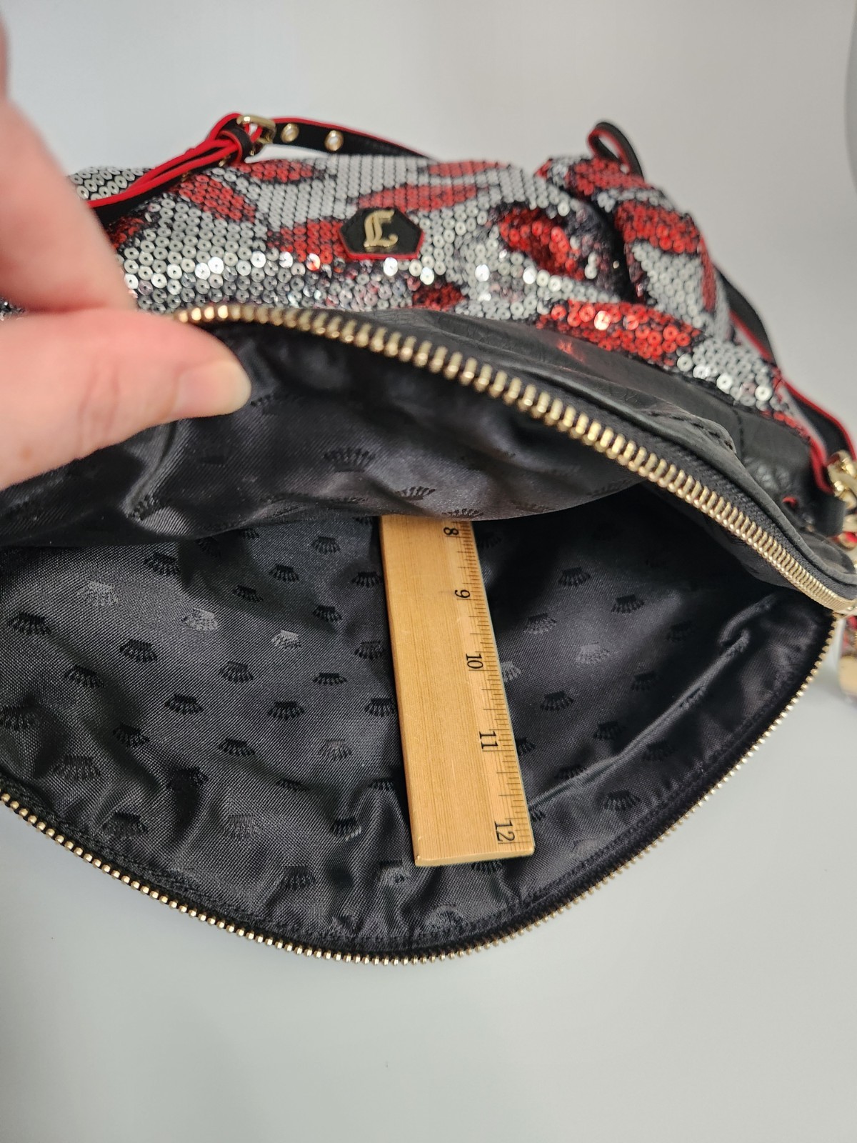 Vintage Juicy Couture Sequin Lip Crossbody Bag – Y2K Style
