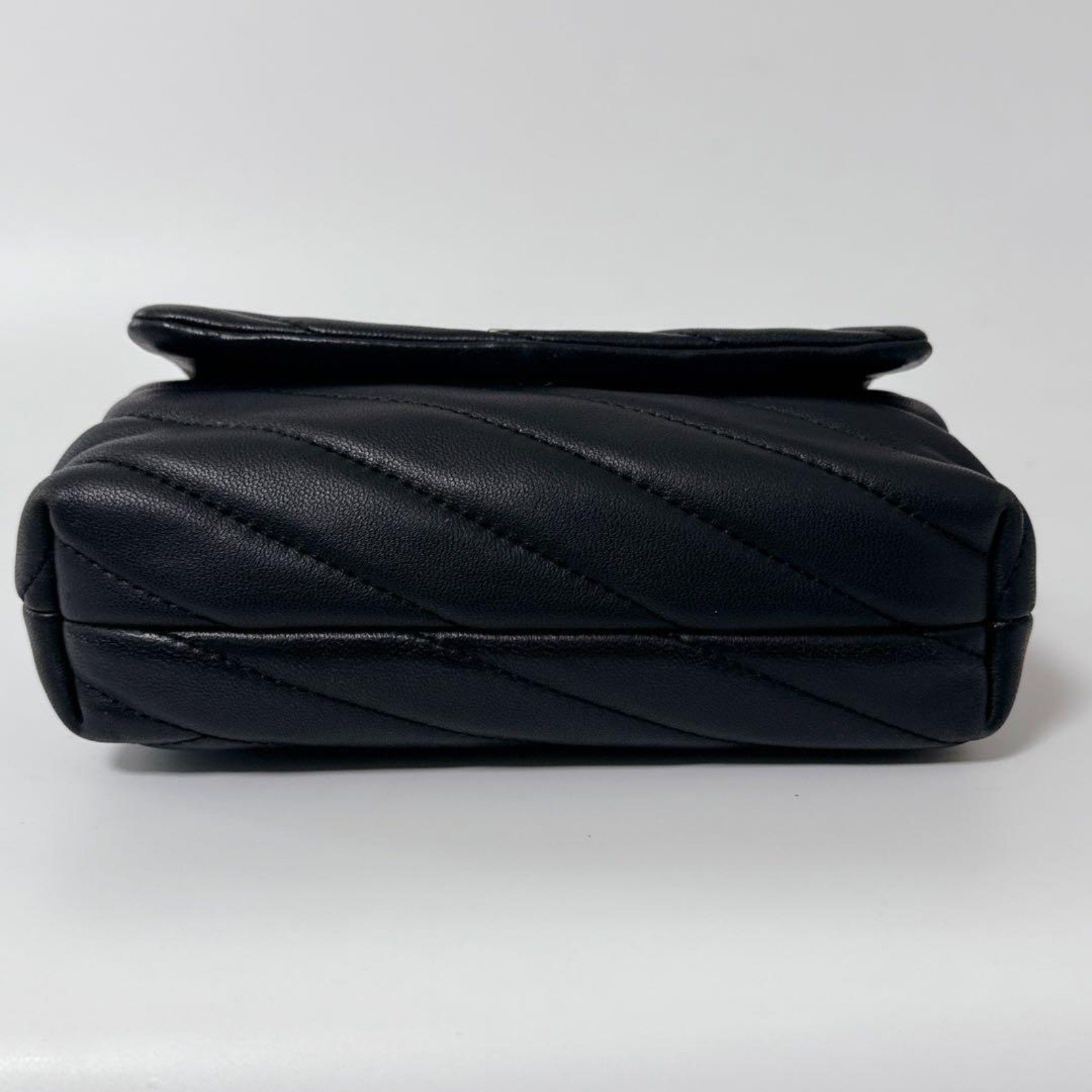 Tory Burch Kira Chevron Quilted Leather Chain Shoulder Bag Black Gold Japan