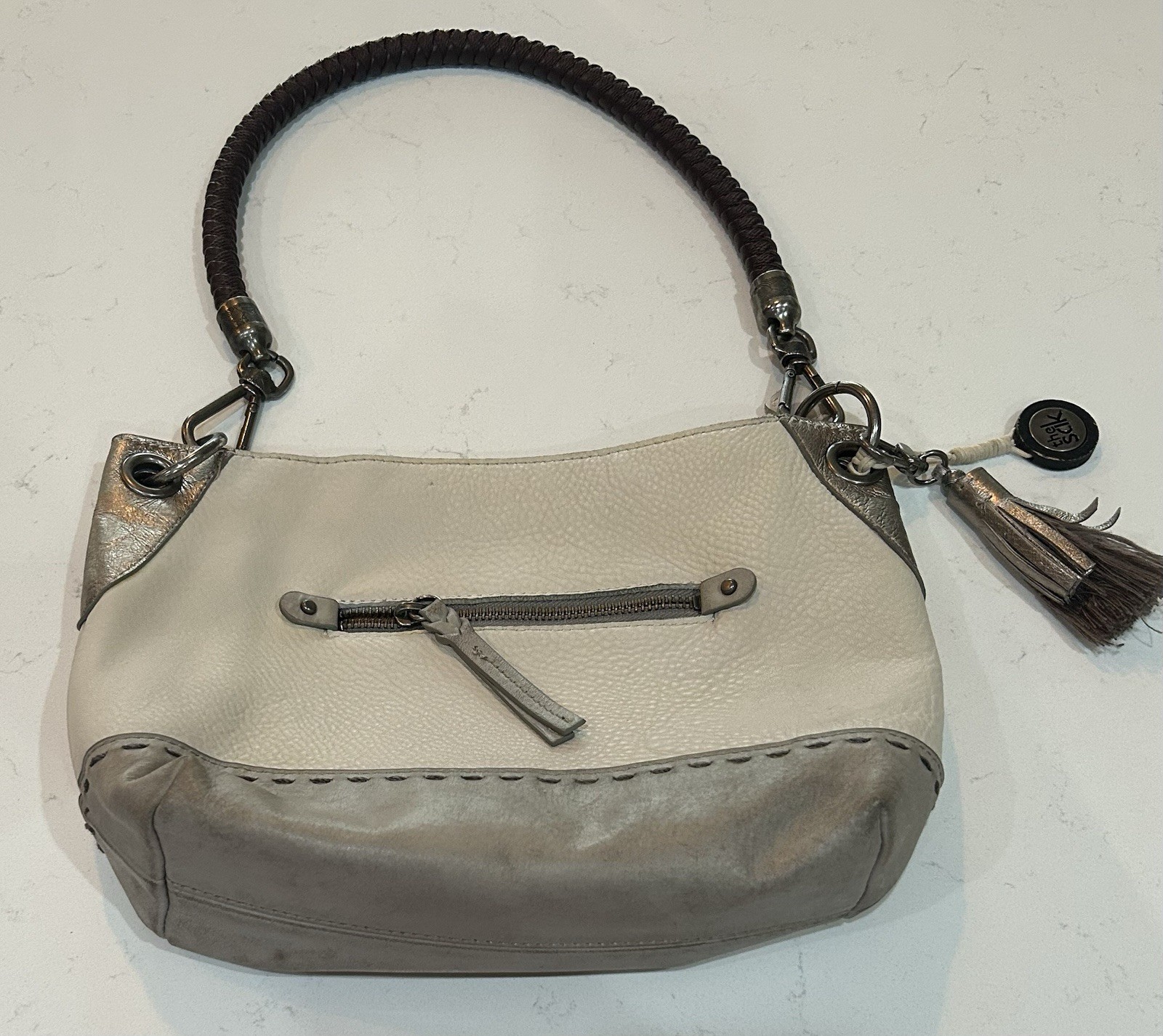 The Sak Indio Ivory Grey Pewter Silver Soft Leather Everyday Purse Bag