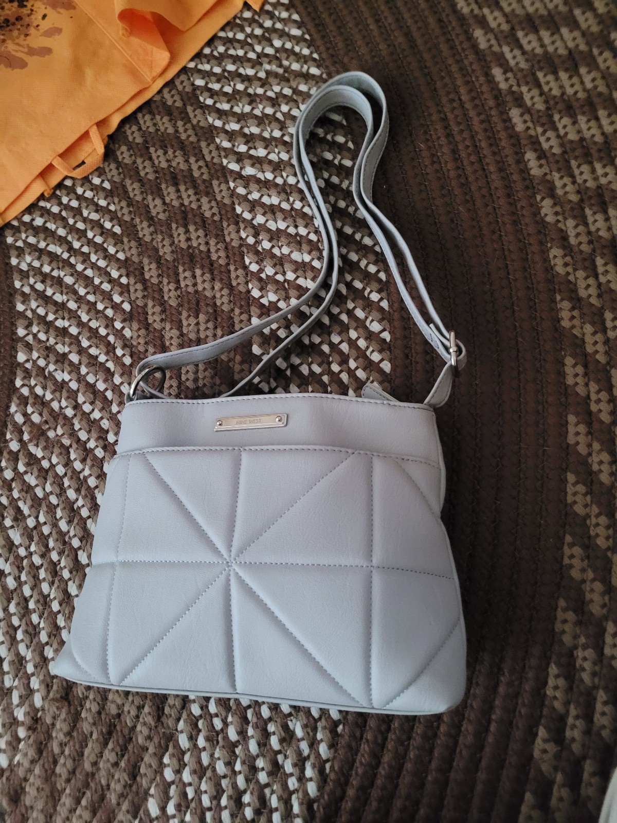 Nine West Solid Gray Shoulder bag. black lining. only used once