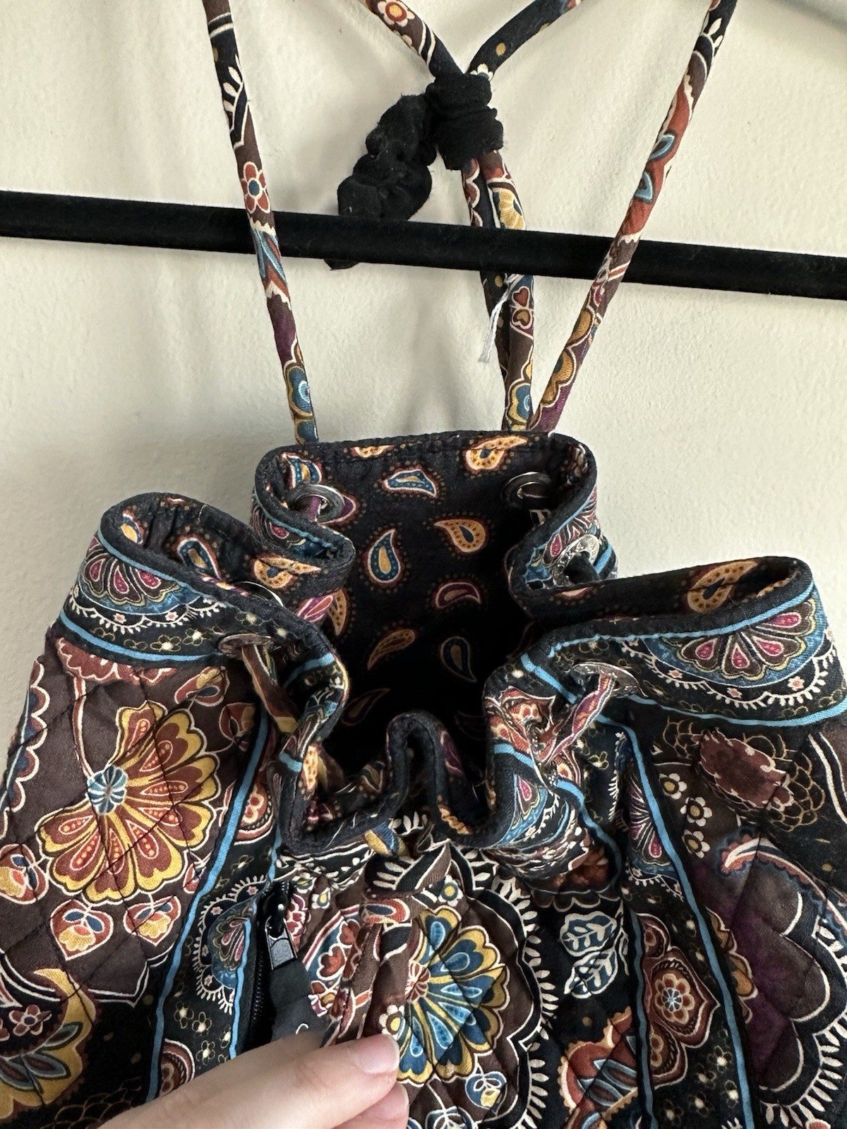 VERA BRADLEY Drawstring Paisley Backpack “Caffe Latte” Retired 14×12 in Y2K