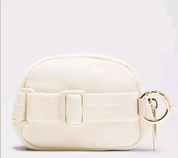 NWT Lululemon Everywhere Belt Bag Nano Light Ivory and Gold