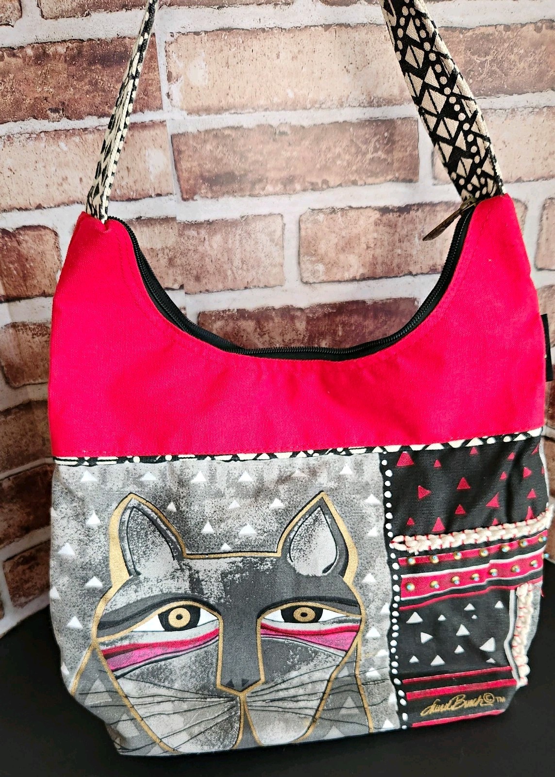 Laurel Burch Canvas Hobo Shoulder Bag Whimsical Cat Folk Art Red Gray Clean