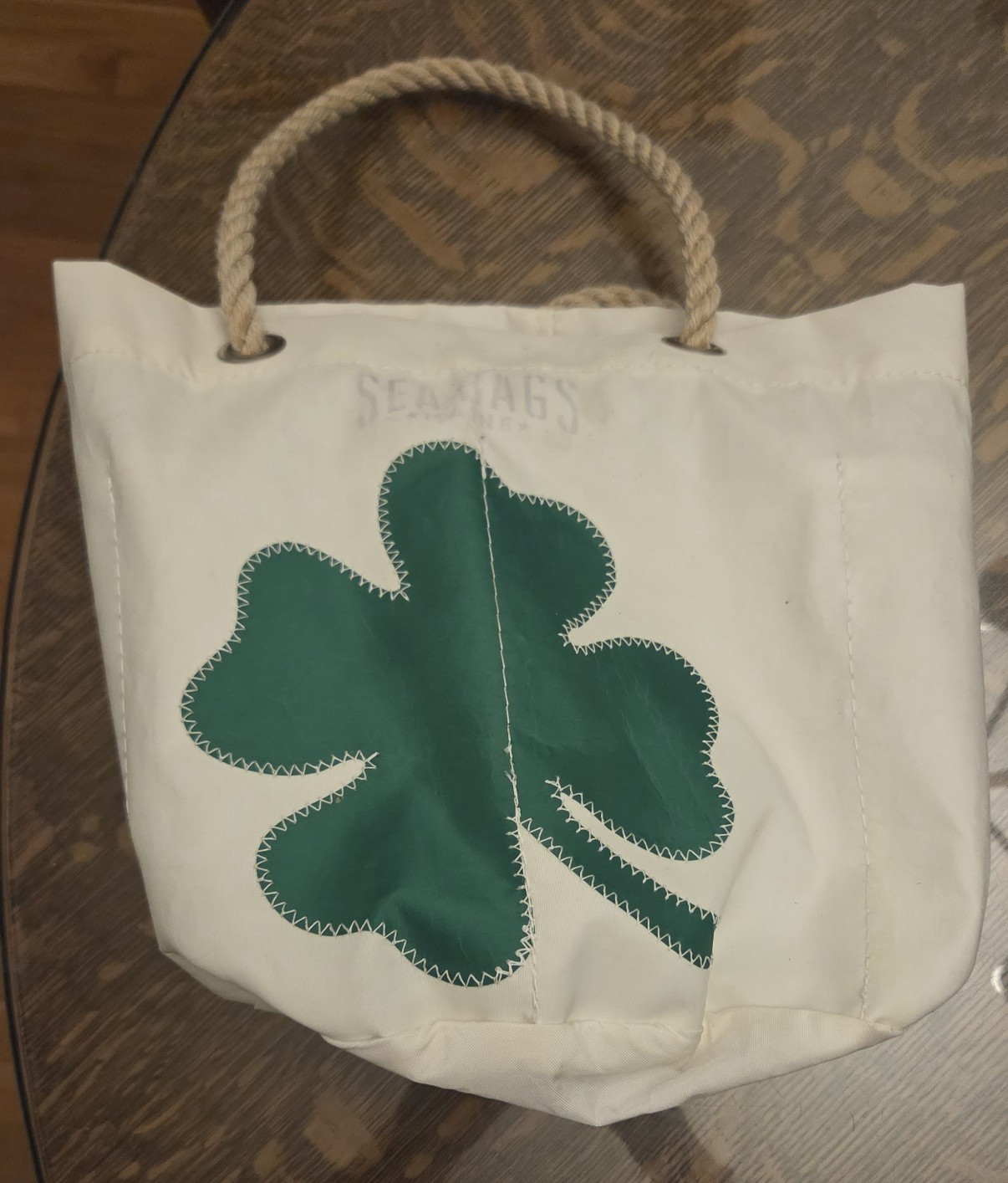 Sea Bags 4-leaf clover beverage bucket