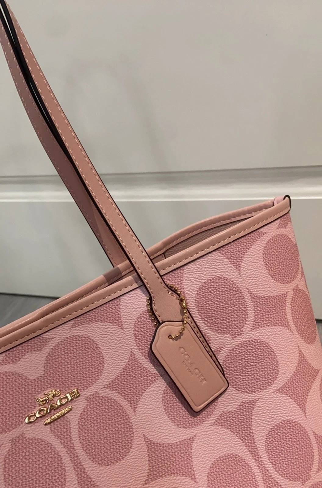 COACH City Tote Signature Canvas Powder Pink CAL49 NEW