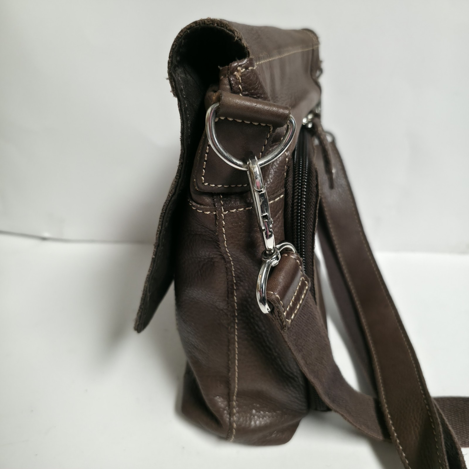 FOSSIL Brown Pebbled Leather Crossbody Messenger Bag Flap Zip Organizer Purse
